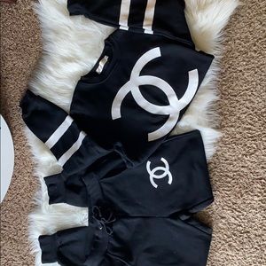 Sweatsuit joggers women’s size small